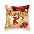 Détail d'une taie d'oreiller de Noël en satin avec bonhomme de neige et texte festif - Aspect satiné bonhomme de neige arbre (19XMAS16(4))