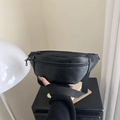 Borsa a tracolla minimalista in pelle PU nera a forma di mezzaluna con tracolla regolabile - Nero
