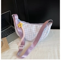 Borsa a tracolla a mezzaluna a quadretti viola con stelle e spallina larga in nylon - Senza Ciondolo / Viola