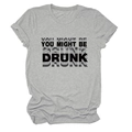 Détail d'un t-shirt gris col rond avec imprimé artistique YOU MIGHT BE DRUNK - Gris clair