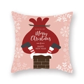 Housse de coussin de Noël rose avec jambes de Père Noël dans un sac sur la cheminée - 45x45cm / Cheminée sac cadeau rose (19XMAS3-7)