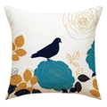 Détail de la texture en lin avec motif oiseau bleu et fleurs sur la housse de coussin - Pigeon Bleu Foncé et Rose Bleue (23YM91-1)