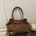 Braune Damen-Einkaufstasche aus Cord mit langen Ledergriffen und Metallring-Details - Braun