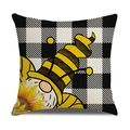 Detail van linnen kussenhoes met bijenkabouter en zwart-wit geblokt patroon achtergrond - Bij Gnome Plaid Zonnebloem Stijl (23YM14-4) / 45*45cm (Enkele kussensloop)