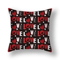 Fodera per cuscino nera di San Valentino con scritta LOVE e motivi a cuore quadrati - 45x45cm Peluche Corto / Stampa All Over LOVE (22DM16-10)