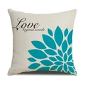 Leinen-Kissenbezug mit blauem Blumenmuster und Love beyond words Schriftzug - Love Beyond Words - Blaugrün Floral (23YM20-15)