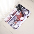 Tappeto natalizio con gnomi e fiocchi di neve rossi in morbido velluto di cristallo - 40x60cm / Stile Babbo Natale senza volto
