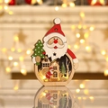 Adorno de madera de Papá Noel con luces LED cálidas y escena de invierno tallada - Papá Noel