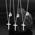 Drei Edelstahl-Halsketten mit Kreuz und Herz-Anfangsbuchstaben auf schwarzem Vulkanstein - Buchstabe A / Silber (F1530)