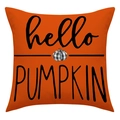 Detail van oranje linnen kussensloop met pompoenmotief en de tekst Hello Pumpkin in zwart - 45x45cm / Hello Pumpkin Kunsttekst (23YM116-2)