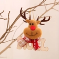 Weihnachts-Rentier-Filzanhänger mit NOEL-Holzbuchstaben und rot-kariertem Schal - Hirsch