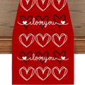 Detail eines roten Valentinstag-Tischläufers aus Leinen mit Herzmotiven und Druck - Rote Basis Schwarz Weiß ILoveYou Stil (24ZQ1-15)