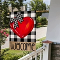 Detalle de bandera de jardín de San Valentín con corazón rojo y diseño de cuadros - Estilo Corazón 3D de Cuadros (HYQ15-5)