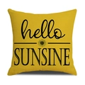 Macro di federa gialla in lino che mostra texture del tessuto e stampa hello SUNSINE - Stile Girasole Hello Sunshine (YMS26-1) / 45*45cm Federa