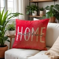 Roter Home Sweet Home Kissenbezug mit Blumendruck auf einem weißen Stoffsofa - Home Sweet Home Künstlerischer Roter Stil