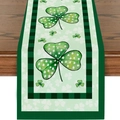 Detail van linnen tafelloper met klaveropdruk en geruite randen voor decoratie - 33*180cm / Groen Geruit Polkadot Klaver Stijl (ZQ13-7)