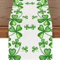Gedetailleerde loper van linnen met groene klaverprint voor Sint-Patrick's Dag decoratie - 33*180cm / Handgetekende Klaver Stijl (ZQ13-15)