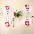 Set mit 4 Besteckhaltern in Weihnachtsstrumpf-Optik aus rotem Filz mit Schneeflocken - Schneeflocke Socken Stil (I2)