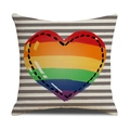 Dettaglio della fodera per cuscino quadrata con strisce grigie e cuore arcobaleno - Stile Cuore Arcobaleno a Righe Grigie e Bianche (YMG83-1)