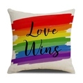 Detail van Love Wins print op regenboogstreep linnen kussenhoes voor Valentijnsdag decor - Love Wins Stijl (YMG85-1)