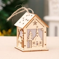 Lichtgevend kersthuisje van hout met lasergesneden kerk- en sterpatronen decoratie - Klein Peperkoekhuis