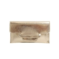 Elegante bolso de mano dorado metalizado con textura arrugada y solapa para eventos nocturnos - Dorado