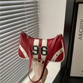Rote Vintage Schultertasche im Racing-Stil mit weißen Streifen und der Nummer 96 Bestickung - Rot