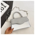Elegante borsa da sera argento con patta glitterata, bordo a onda e catena - Argento