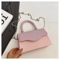 Elegante borsa a mano rosa chiaro con patta glitterata e tracolla a catena argento - Rosa