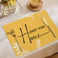 Κίτρινο λινό σουπλά με κείμενο Home Sweet Home και λευκά σχέδια φύλλων για διακόσμηση - Στυλ Κίτρινο Home Sweet Home (CD10-32)