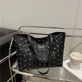 Borsa tote trapuntata nera con motivo a fiocchi bianchi e manici in pelle - Nero