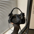 Modische schwarze geraffte Wolken-Handtasche mit Knotengriff und Schultergurt für Damen - Schwarz