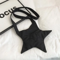 Bolso bandolera de lona negra con forma de estrella y detalles de costura fina - Negro