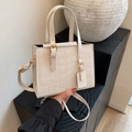 Borsa a mano bianco crema in similpelle a stampa coccodrillo con manici e tracolla - Bianco
