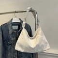 Borsa a tracolla bianca effetto marmo con manico increspato e design in pelle PU - Bianco