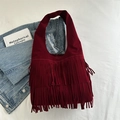 Bolso de hombro vintage de ante color burdeos con elegantes flecos largos de doble capa - Rojo