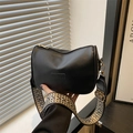Sac bandoulière en cuir noir avec une large bandoulière tissée aux motifs ethniques - Noir