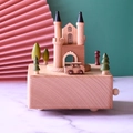 Boîte à musique en hêtre château européen avec carrousel mécanique et petite voiture - Base 11x11cm / Marron