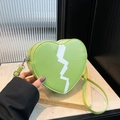 Borsa a tracolla alla moda a forma di cuore verde lime con motivo grafico bianco - Verde