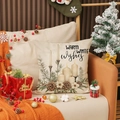 Weihnachtskissenbezug mit Kerzen und Tannenzapfen auf beigem Leinenstoff - Kerze Kiefernzapfen Schriftzug Stil (YMA32-2)
