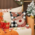 Housse de coussin en lin de Noël avec motif renne sur un fond à carreaux noir et blanc - Renne de Dessin Animé à Carreaux Noir et Blanc (YMA81-4)