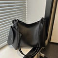 Bolso tote de cuero PU negro mate con correa anudada y estuche interior a juego - Negro