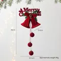 Rote beflockte Weihnachtsklingeln mit Samtschleife und Merry Christmas Schriftzug - Buchstabenschild Doppelglocken Kugel Anhänger
