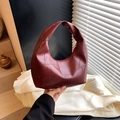 Retro burgundy patchwork leather half-moon handbag with gold zipper for women's commute - Red