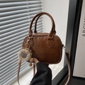 Vintage dark brown crossbody bag in textured PU leather with a cute plush charm - With Pendant / Brown