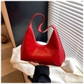 Dettaglio della borsa Hobo rossa in pelle PU lucida con logo Jiushigong in rilievo - Rosso
