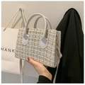 Sac bandoulière en tweed blanc et doré avec poignée en cuir et détails dorés - Blanc