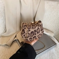 Mini leopard print cat-shaped bag with gold chain and rhinestone clasp in velvet - Khaki