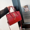 Vintage red crocodile pattern handbag with gold logo and detachable shoulder strap - Red