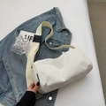 Weiße Cord-Umhängetasche für Damen mit minimalistischer Retro-Streifentextur - Gebrochenes Weiß